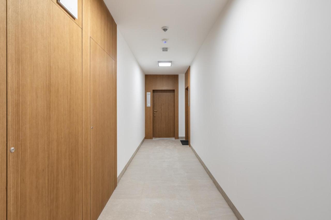 Superapart Sierakowskiego 4 Apartment Warsaw Exterior photo